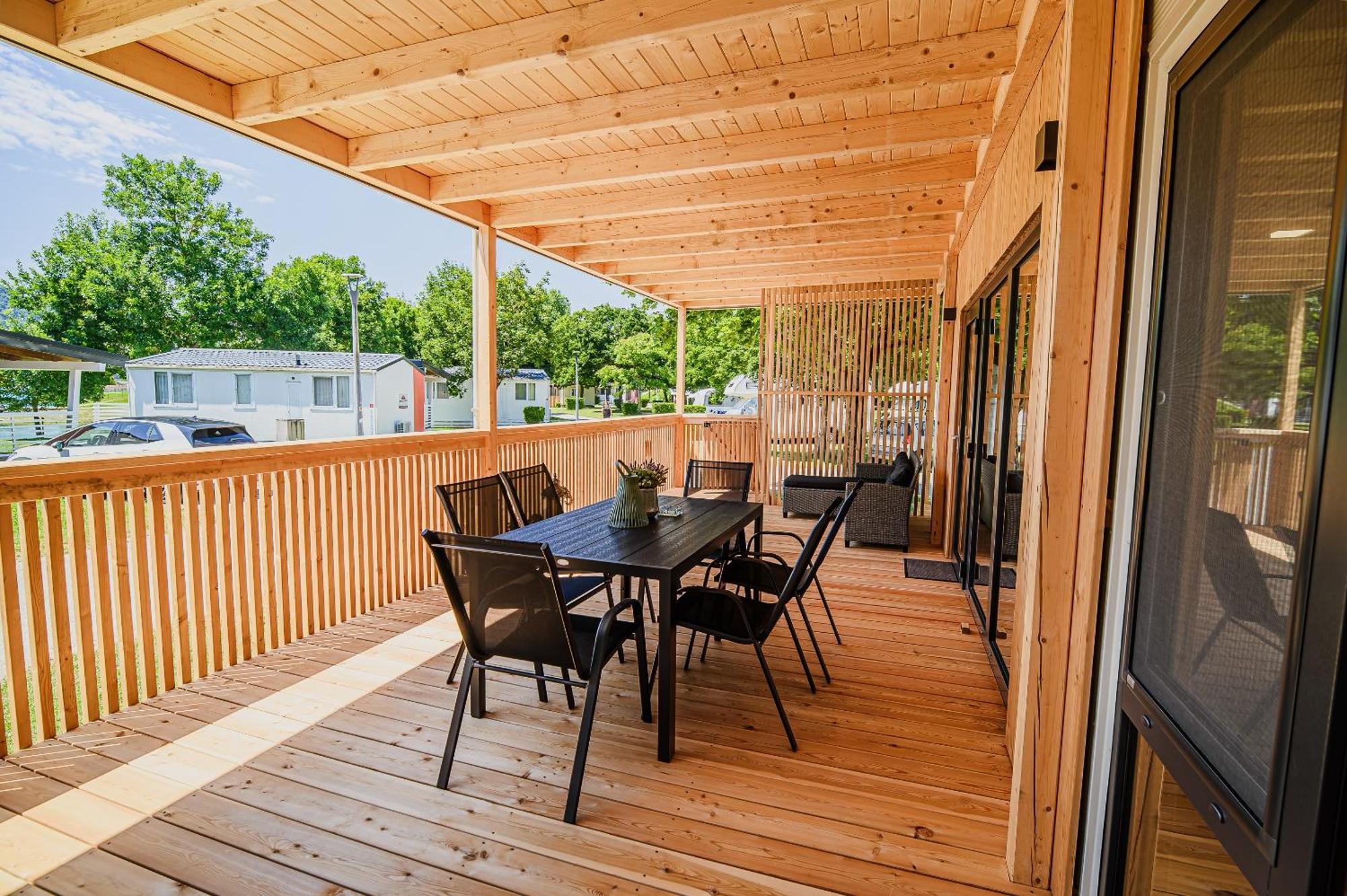 Premium Mobile Homes With Thermal Riviera Tickets Catez ob Savi Rum bild